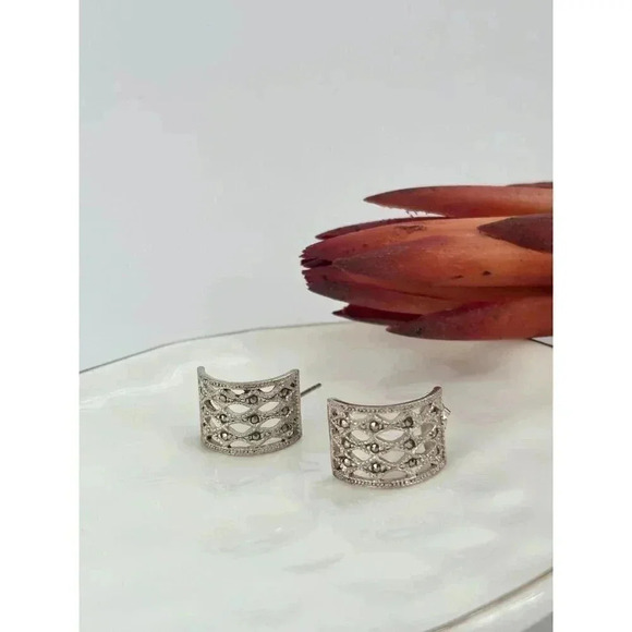 Marcasite Sterling Silver Open Hoop half circle Vintage Earrings - Picture 2 of 8